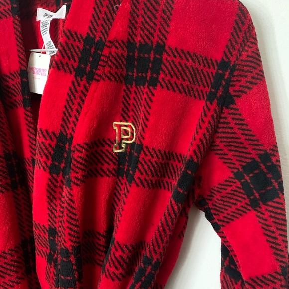 VSPINK ROBE - Picture 3 of 4